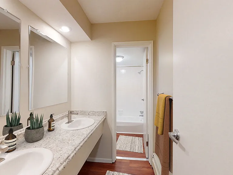 611 Regency Way — Photo 13
