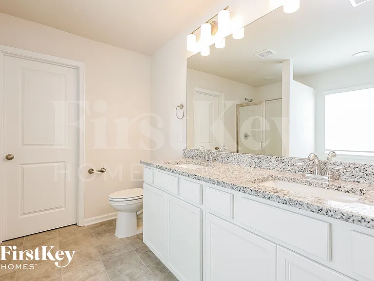 302 Stonefence Dr — Photo 13