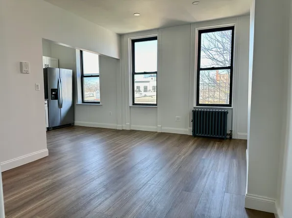 1419 Jefferson Avenue image 1 of 15