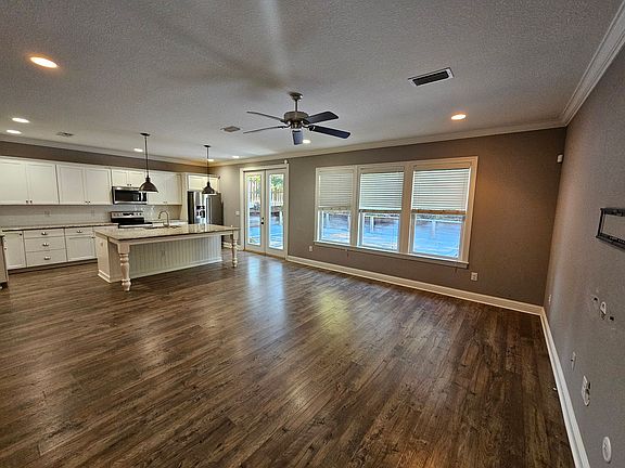 2nd image of 419 Sibert Ave