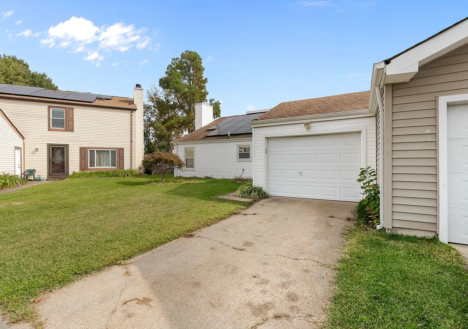 Charming 3-Bedroom, 1.5-Bath Home for Rent in Virginia Beach — Photo 1