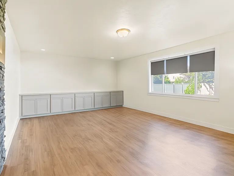 4923 N Glenrock Ave — Photo 13