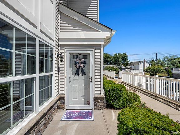 2nd image of 54 Spring Drive