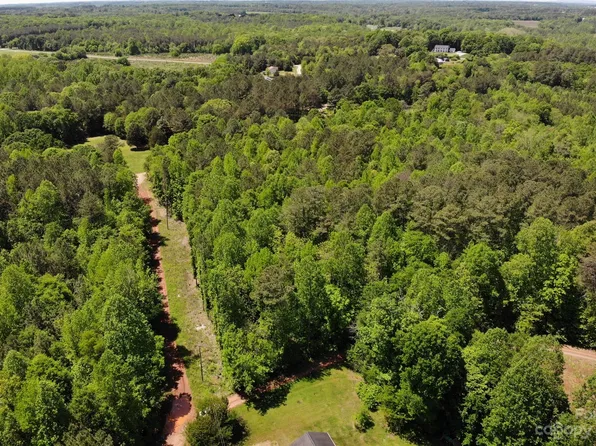 45 Rolling Rd, Lincolnton, NC 28092