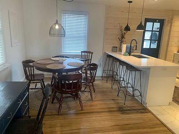 2nd image of 328 Elm Ct