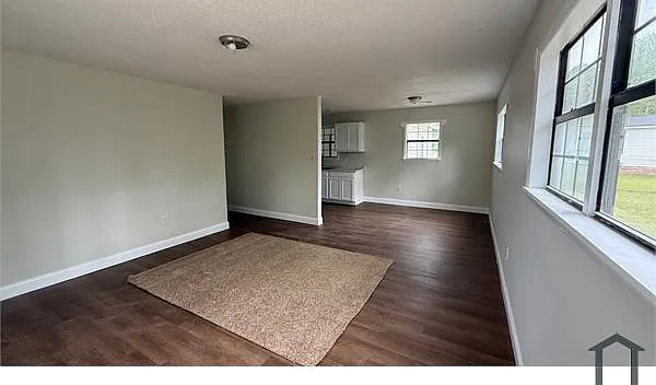 4211 Dudley Rd — Photo 4