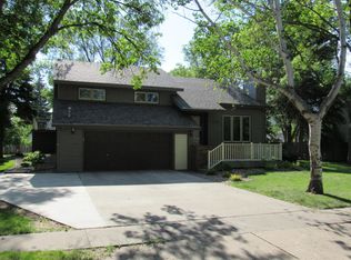 1220 N Arch St, Aberdeen, SD 57401