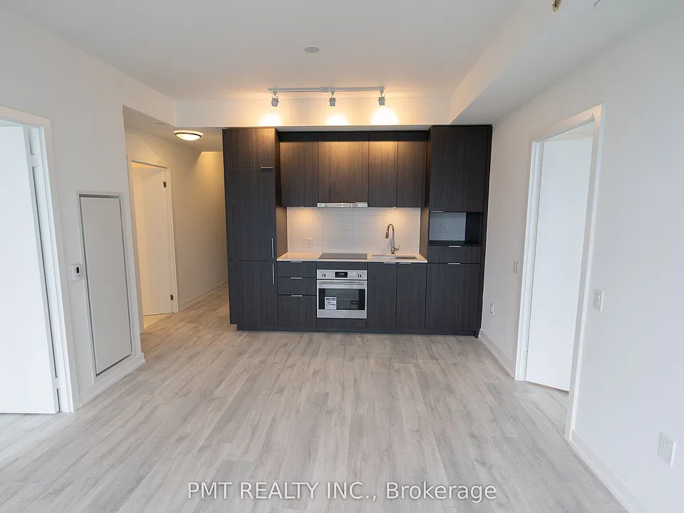 7 Golden Lion Hts #N2610