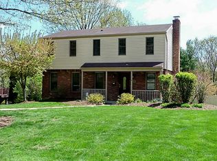 3909 Mimosa Dr, Bethel Park, PA 15102
