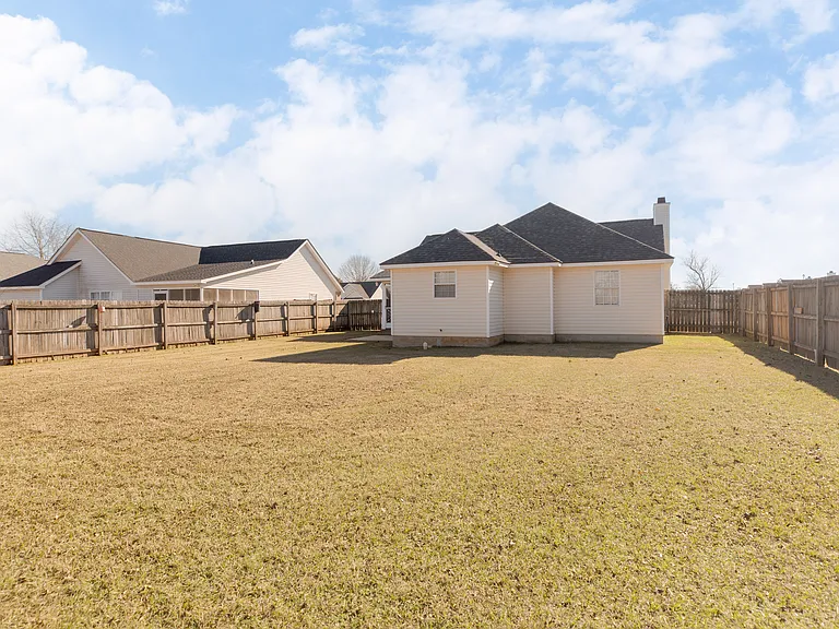 208 Falkirk Dr — Photo 75