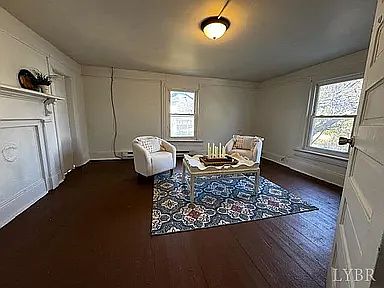 2nd image of 1511 Campbell Ave #2