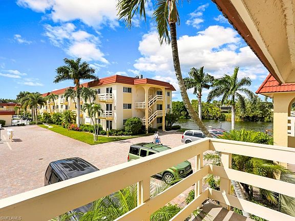 3rd image of 1610 Middle Gulf Dr Unit F8