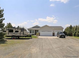 9133 Chinook Dr, Cheyenne, WY 82009