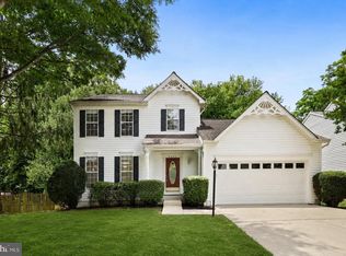 9242 Matthew Dr, Manassas Park, VA 20111