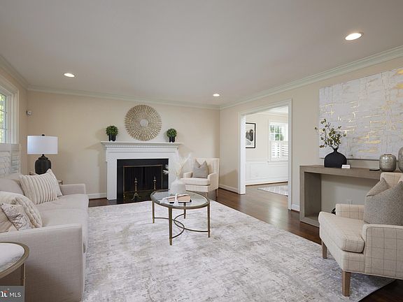 5th image of 10504 Scarboro Ln