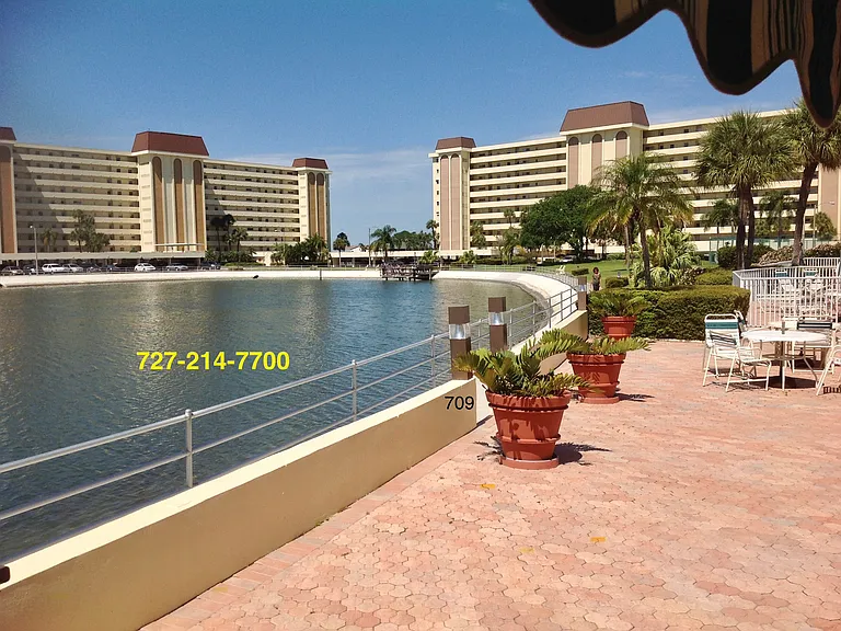 4600 Cove Cir #709 — Photo 20