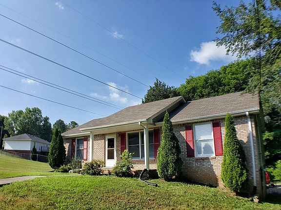 4th image of 591 Briarwood Dr