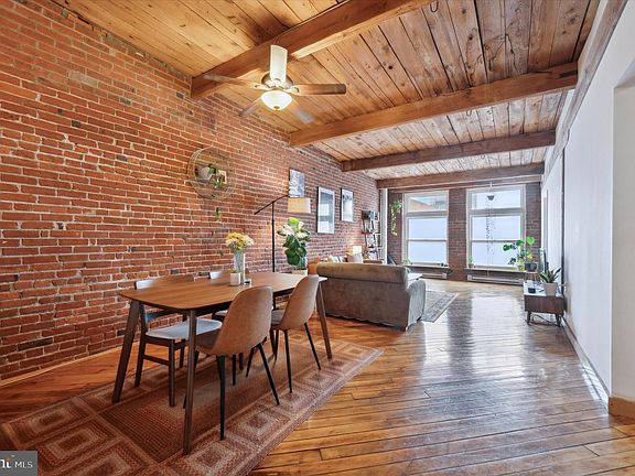 2nd image of 122 Chestnut St #24-202