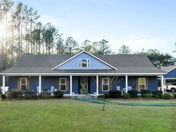 310 Willow Oak Ct, Pembroke, GA 31321