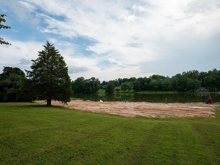 497 Sunset Dr — Photo 70