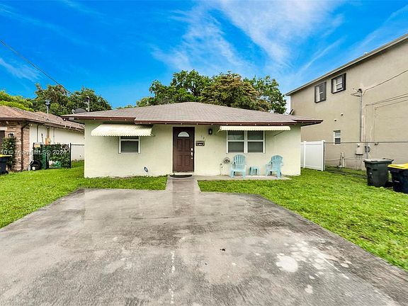 3rd image of 121 NW 7th Ave