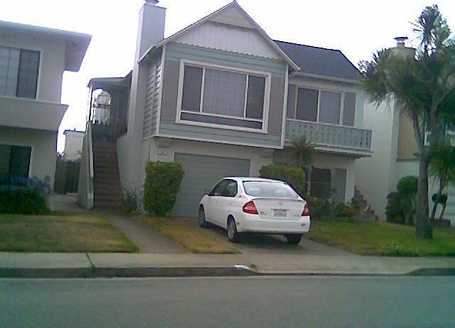 1st image of 29 Oakmont Dr