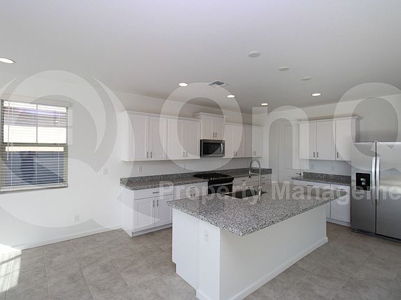 4th image of 4524 S 111th Ave