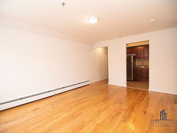 2nd image of 181 Greenpoint Ave APT 3