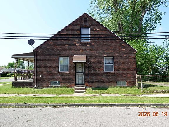 3rd image of 3834 19th St