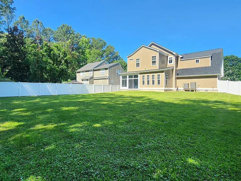 1915 Lemonwood Rd — Photo 33