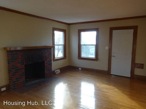 4th image of 3846 Colfax Ave N