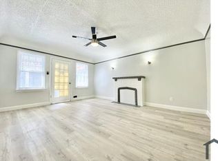 1038 W 57th St #1040, Los Angeles, CA 90037