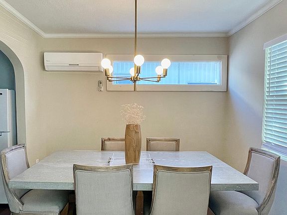 5th image of 106 N Lea Ave Unit B