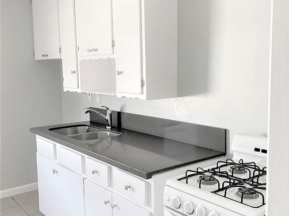 3rd image of 445 W 15th St APT 13