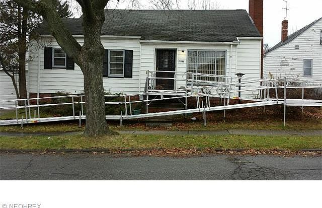 1st image of 15201 Kingsford Ave