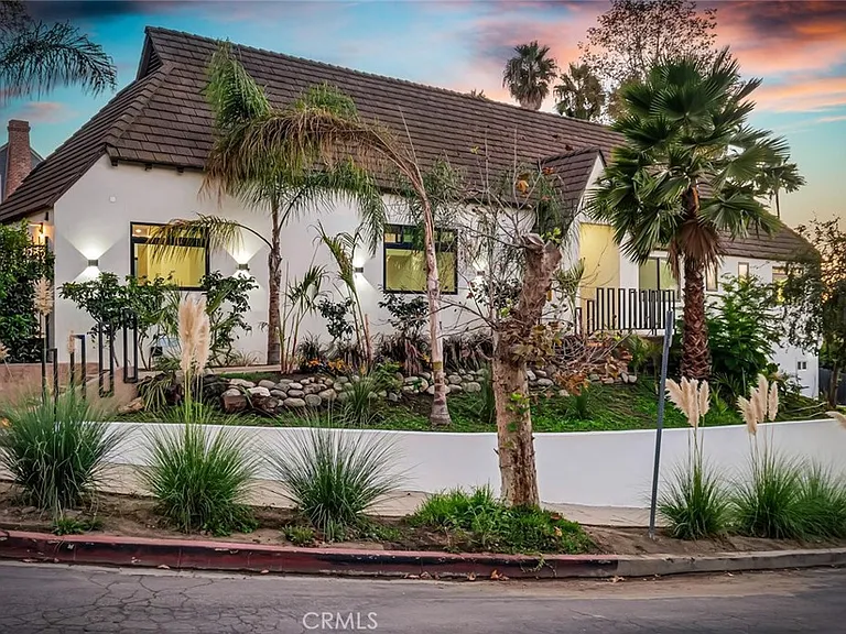 1145 S Longwood Ave — Photo 22