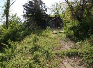 912 Ohio River Rd, Huntington, WV 25702