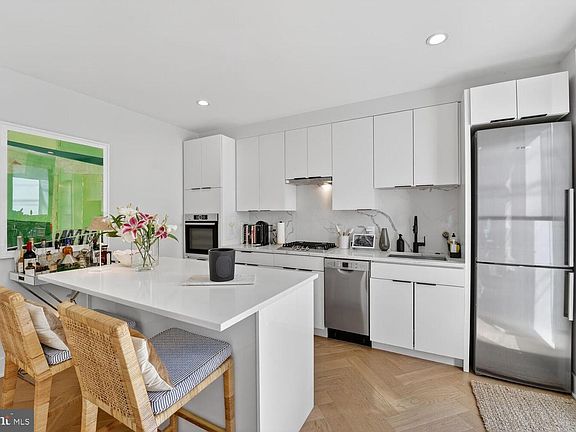 5th image of 1225 11th St NW #4