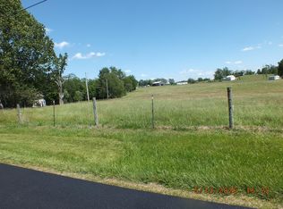 9 Fords Mill Rd, Versailles, KY 40383