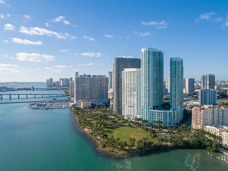 1900 N Bayshore Dr #912 — Photo 12