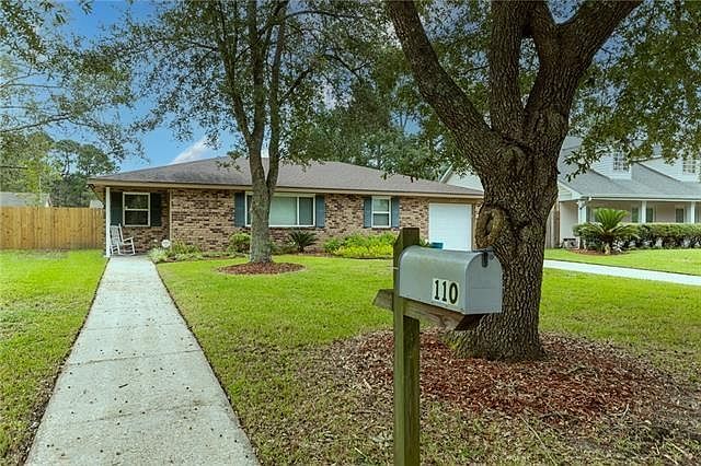 1st image of 110 Willow Wood Dr