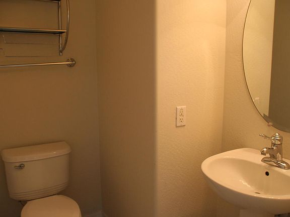 5th image of 2243 W Faria Ln