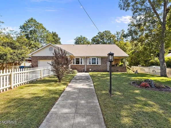 925 N Market St, Washington, NC 27889