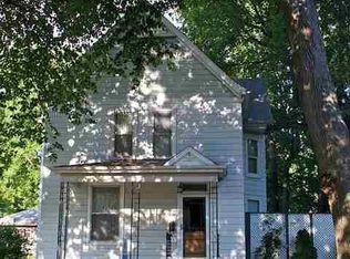1005 N Park St, Bloomington, IL