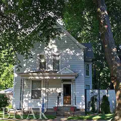 1005 N Park St photo 1