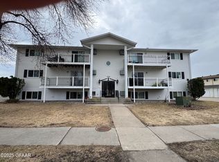1725 28th Ave S APT 202, Grand Forks, ND 58201