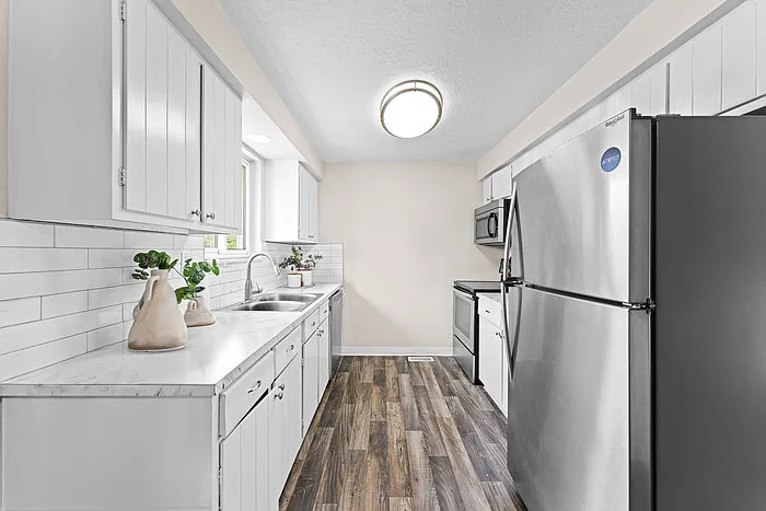 2077 S Atlantic St — Photo 4