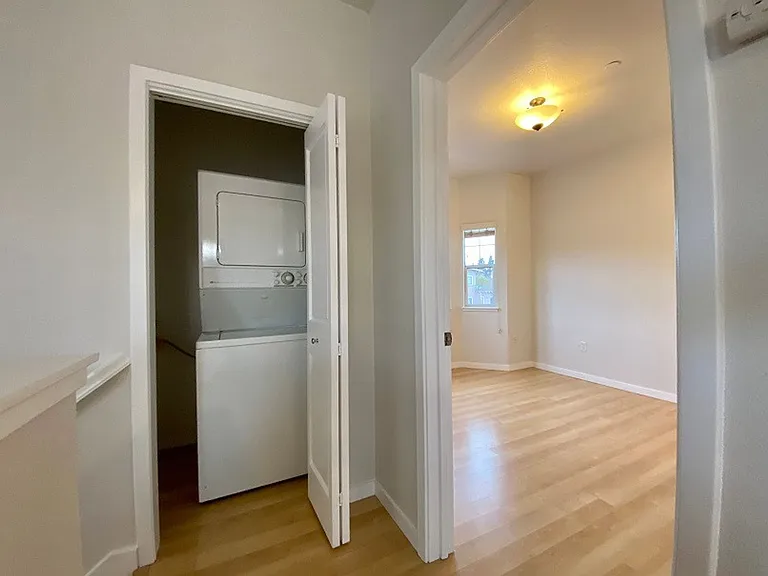Valley Oak Drive, 140 * — Photo 15