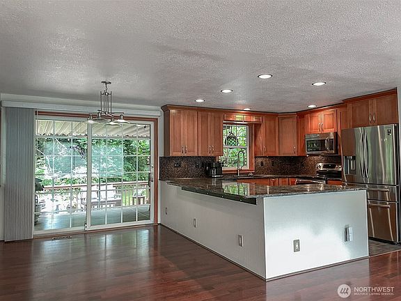 4th image of 11857 SE 282nd Street