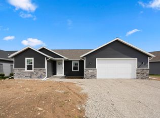 2713 W Fallen Oak Dr, Appleton, WI 54913